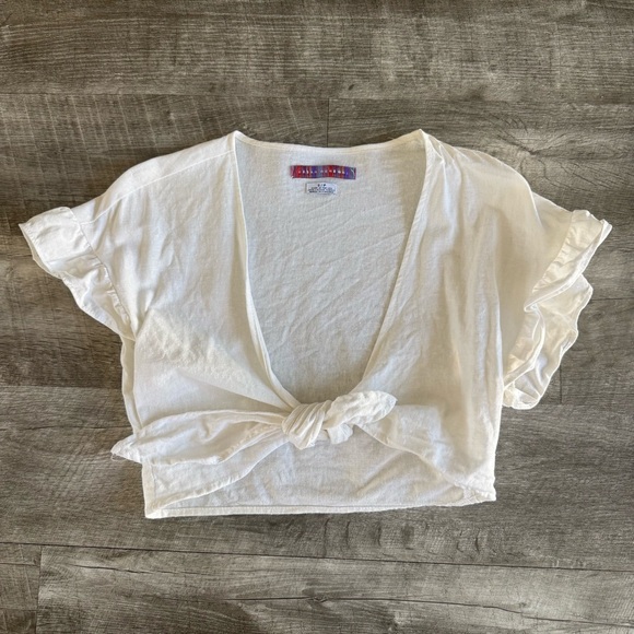 Urban Outfitters White Tie-Front Crop Top - Picture 2 of 4